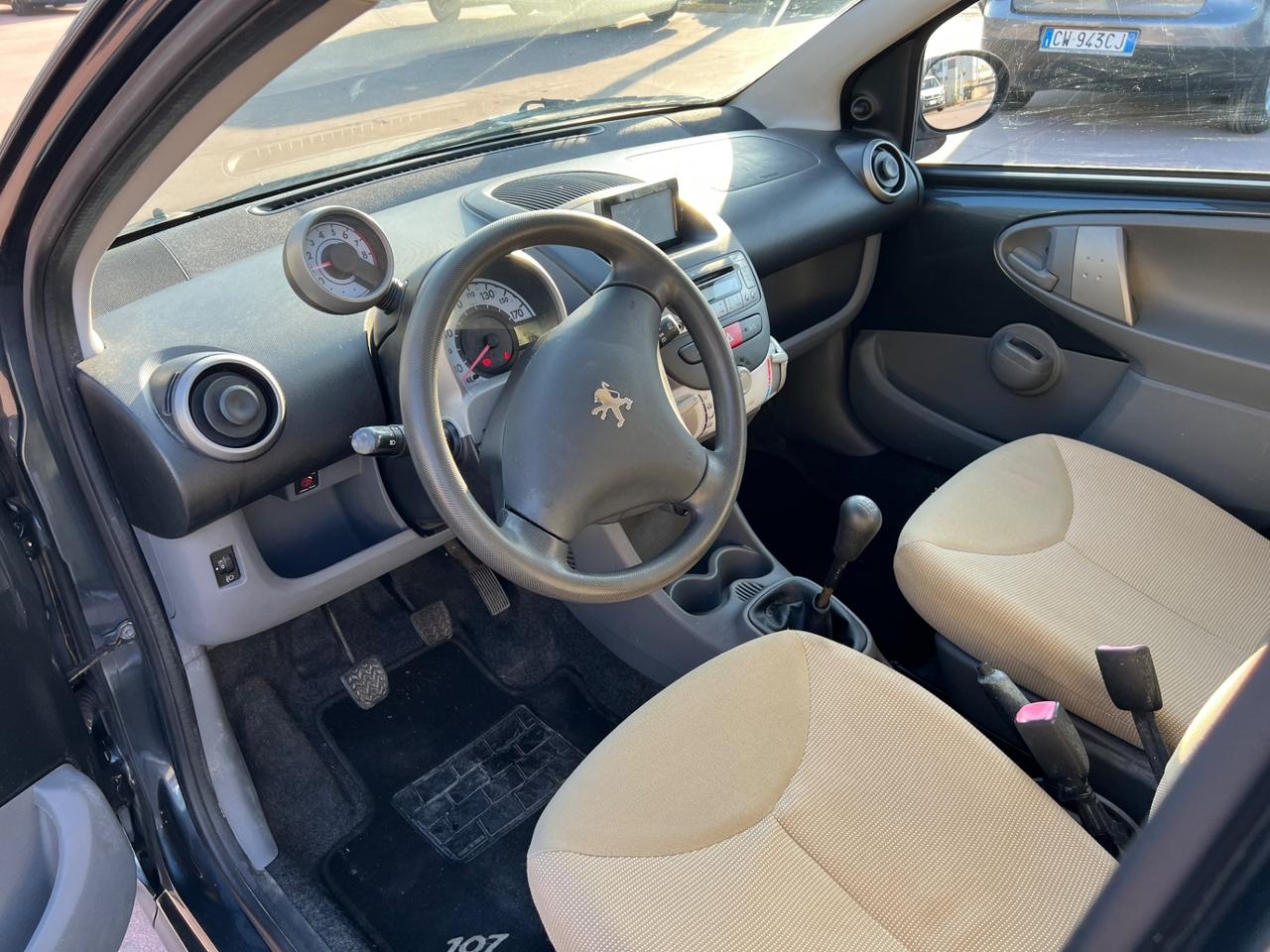 Peugeot 107 1.0 68CV 5p. Sweet Years