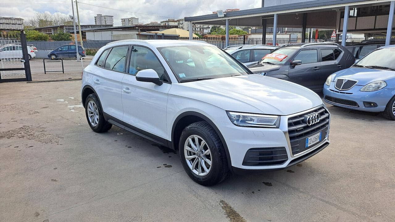 Audi Q5 TDI quattro 2.0 TDI S tronic 163cv