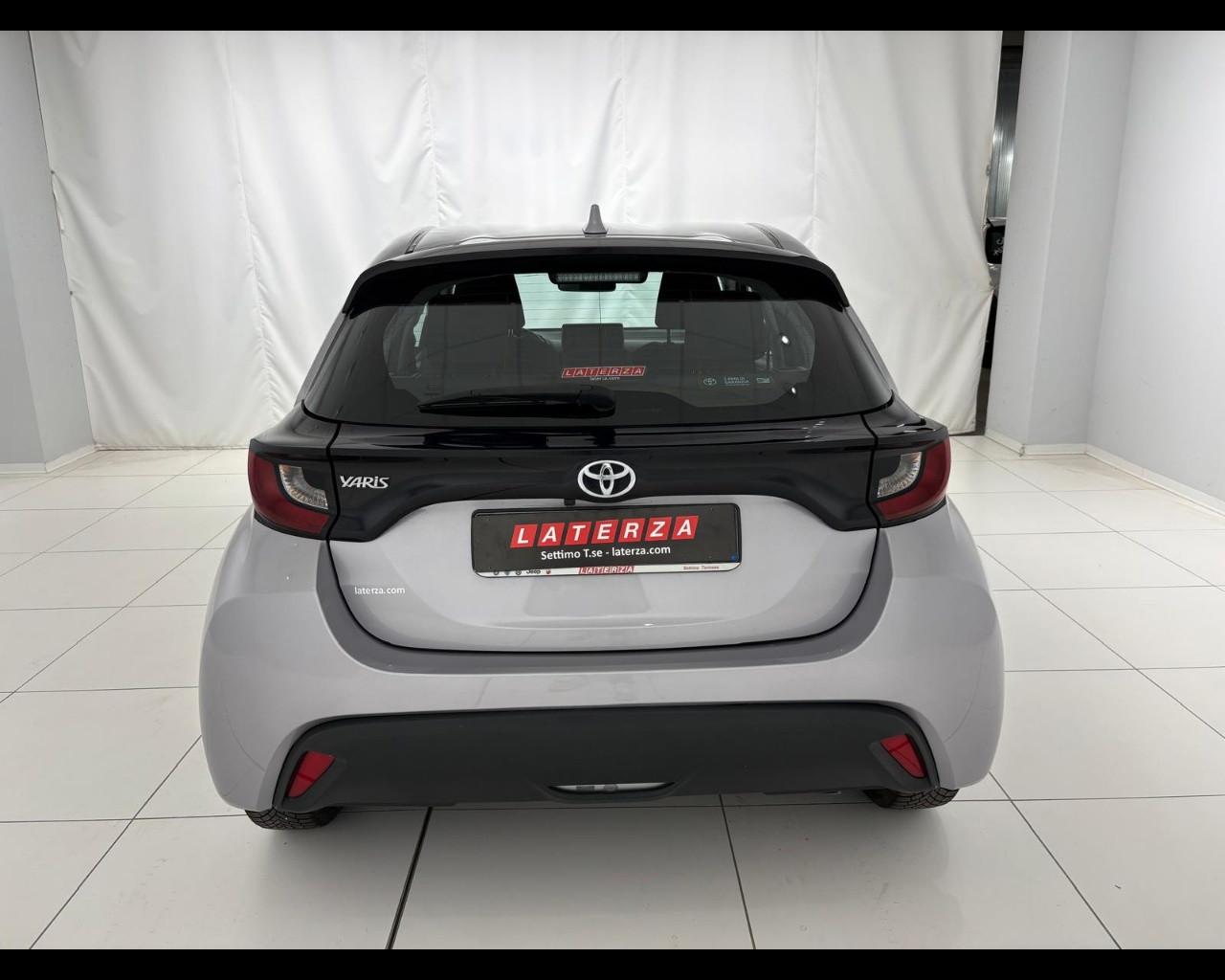 TOYOTA Yaris 1.0 Active