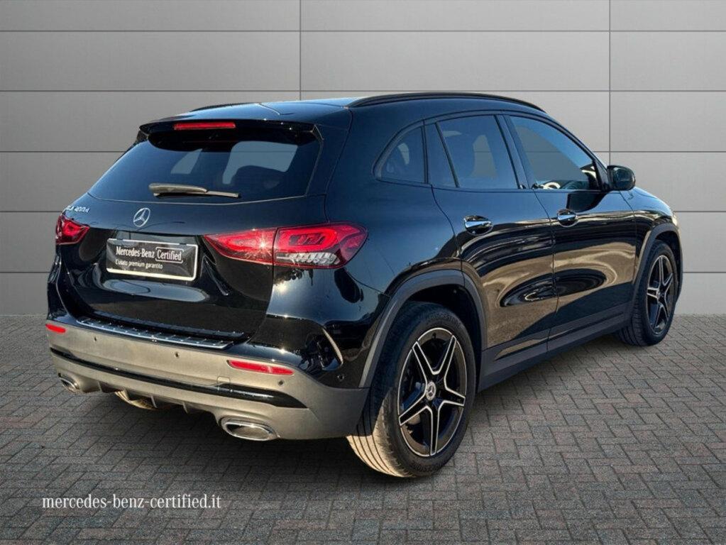 Mercedes GLA 200 200 D Premium 8G-DCT