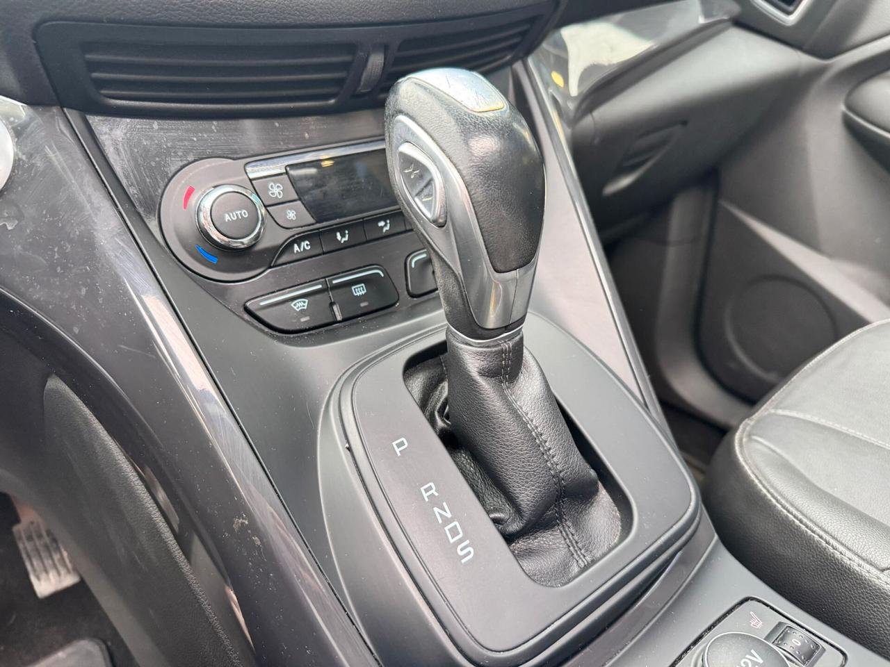 Ford Kuga 2.0 TDCI 163 CV 4WD Powershift Titanium