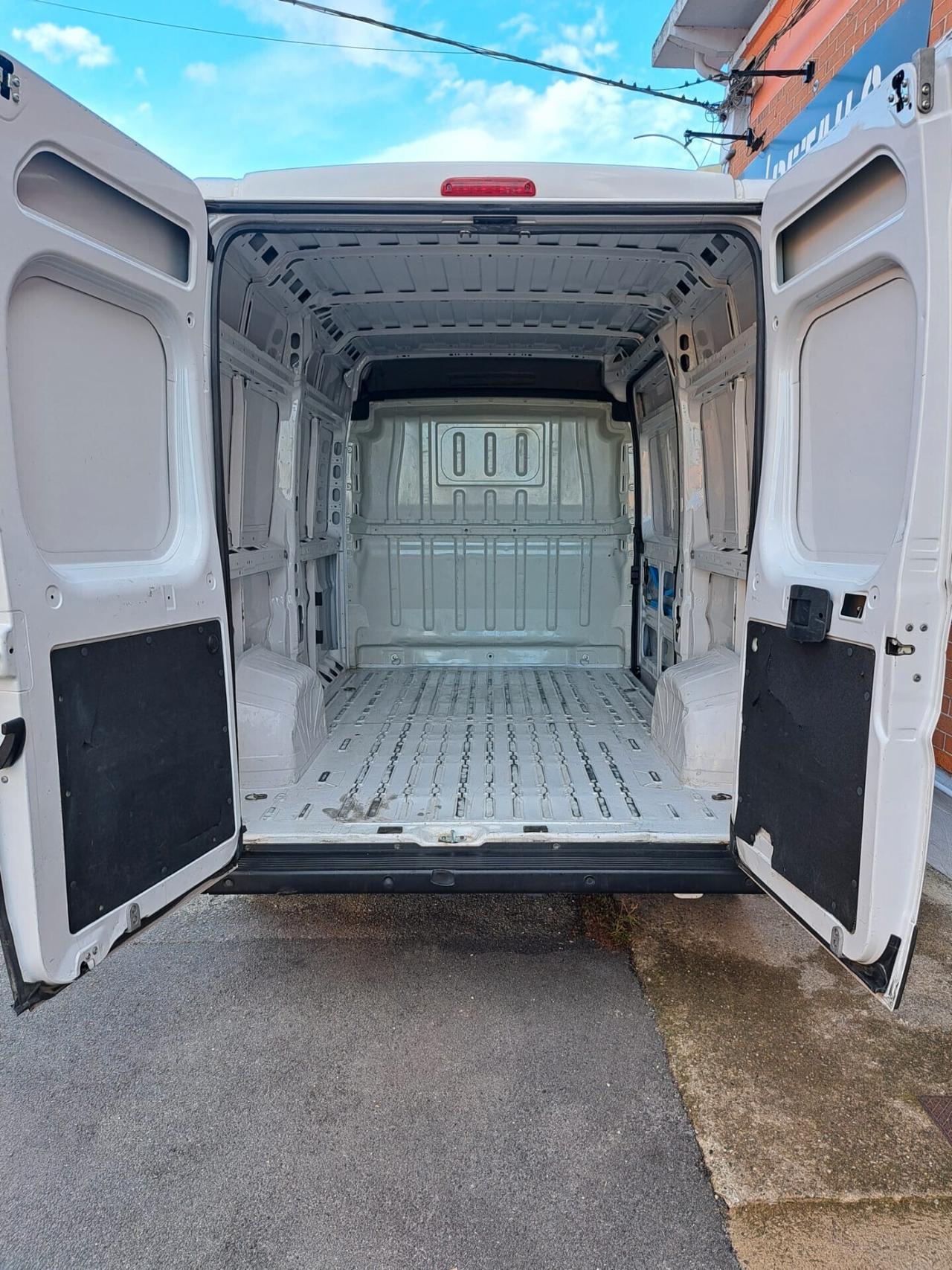 PEUGEOT BOXER DEL 2023