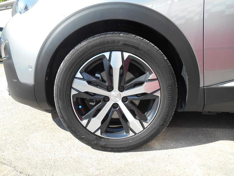 Peugeot 3008 BENZINA AUTOMATICO KM 22000