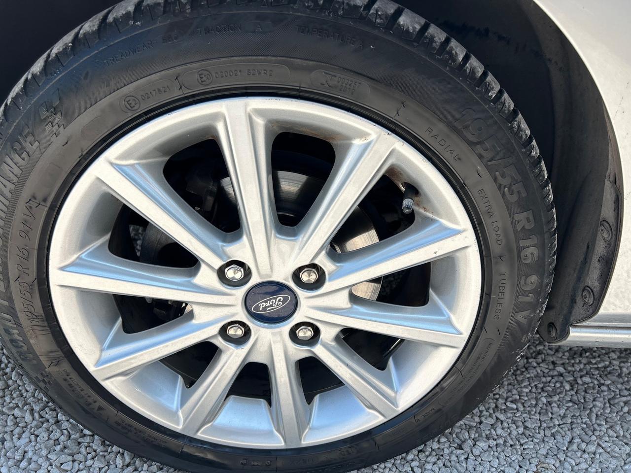 Ford Fiesta 1.1 GPL*74000KM*TITANIUM