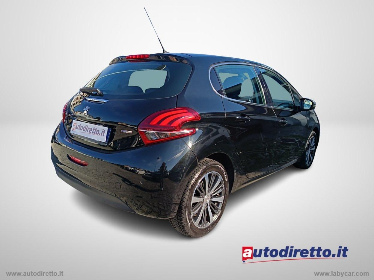 PEUGEOT 208 PureTech 82 5p. Allure