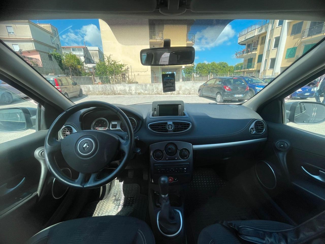 Renault Clio 1.2 16V 5 porte Luxe