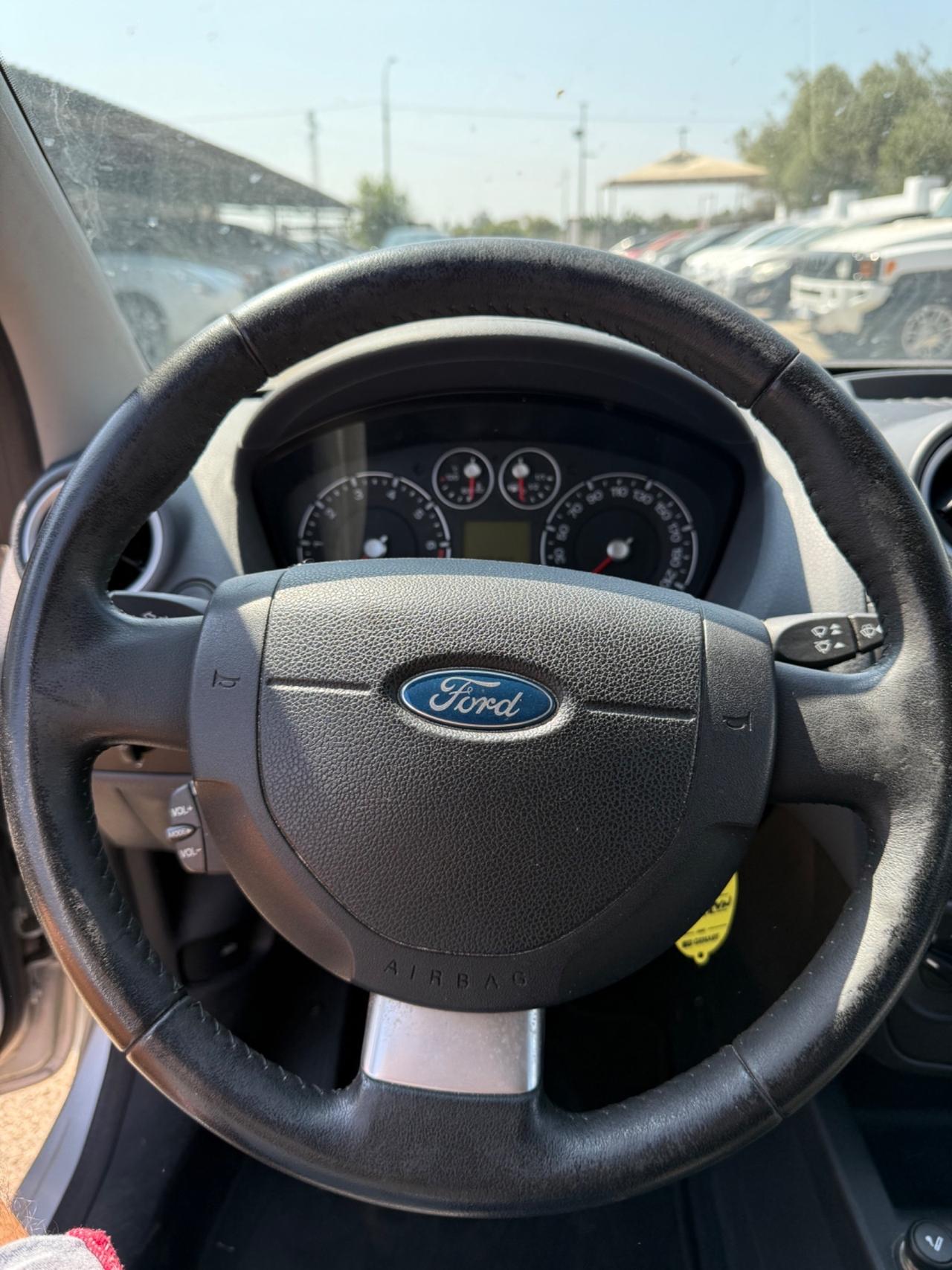 Ford Fiesta 1.2 solo 90.000km