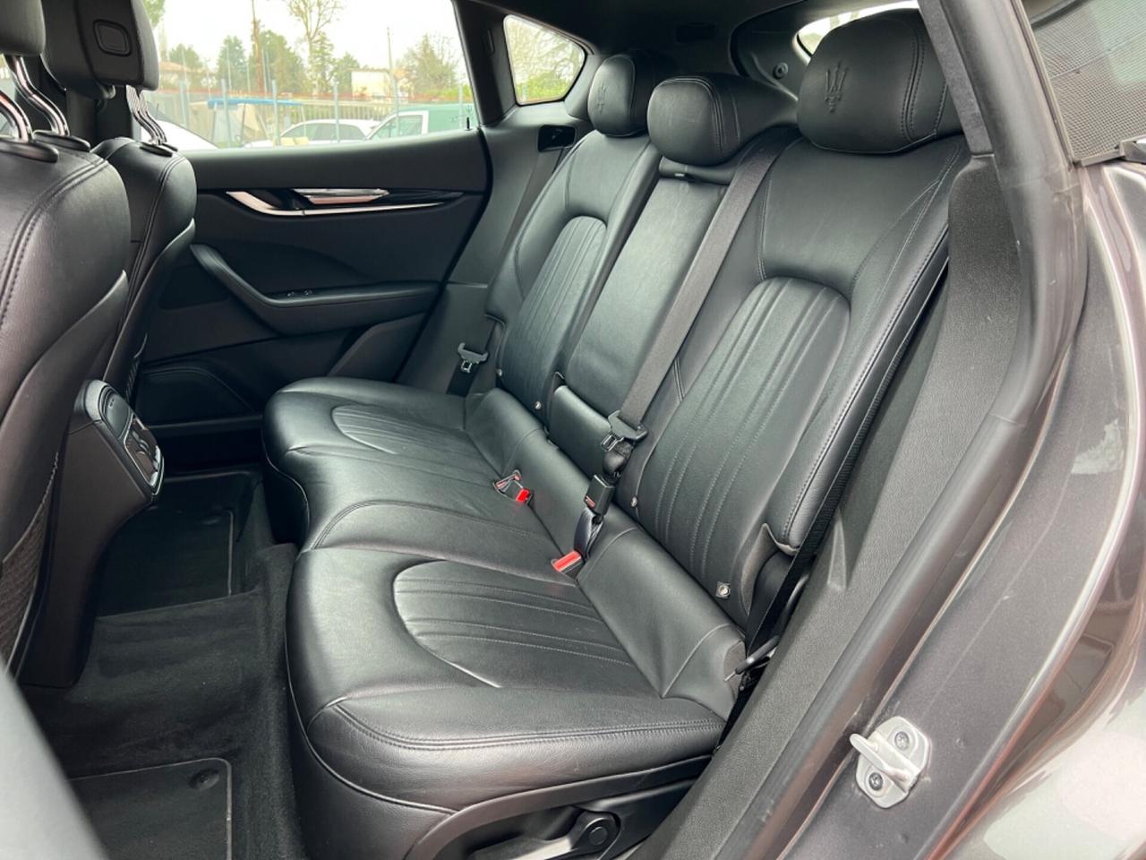 Maserati Levante V6 Diesel AWD - PER COMMERCIANTI