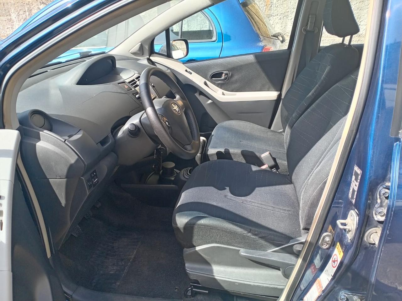 Toyota Yaris 1.3 5 porte