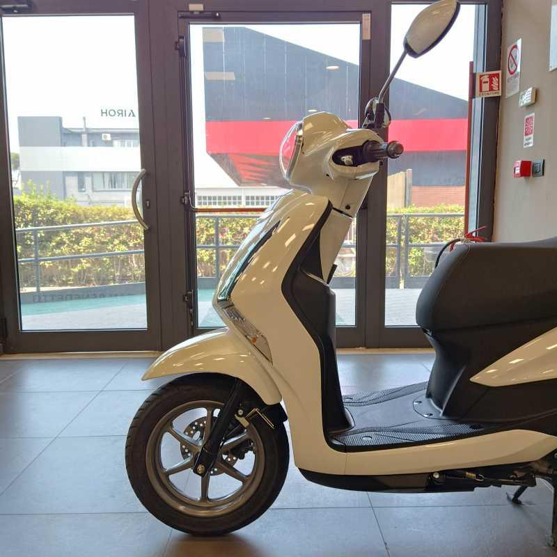 Yamaha D'Elight 125 - 2024