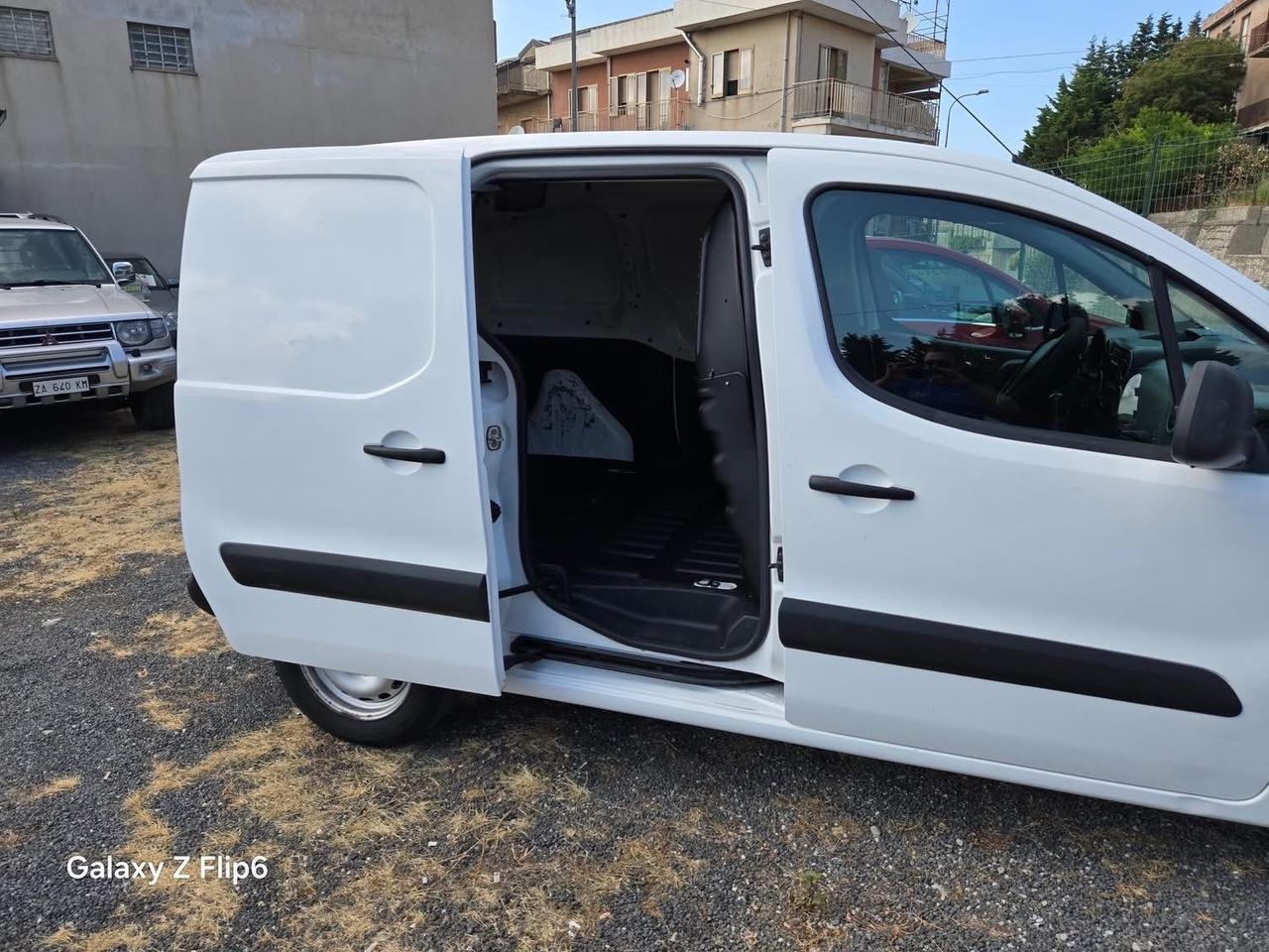 Peugeot Partner BlueHDi 100 S&S PC Furgone Pro 3 POSTI