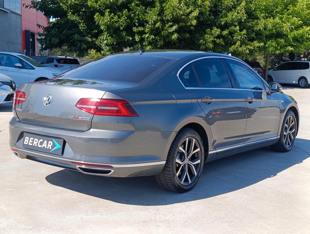 Volkswagen Passat Berlina Passat 2.0 tdi Highline Executive 4motion 190cv dsg 7m