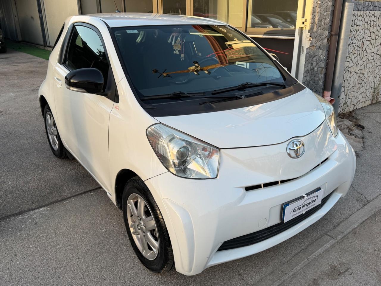Toyota iQ 1.0 Sol
