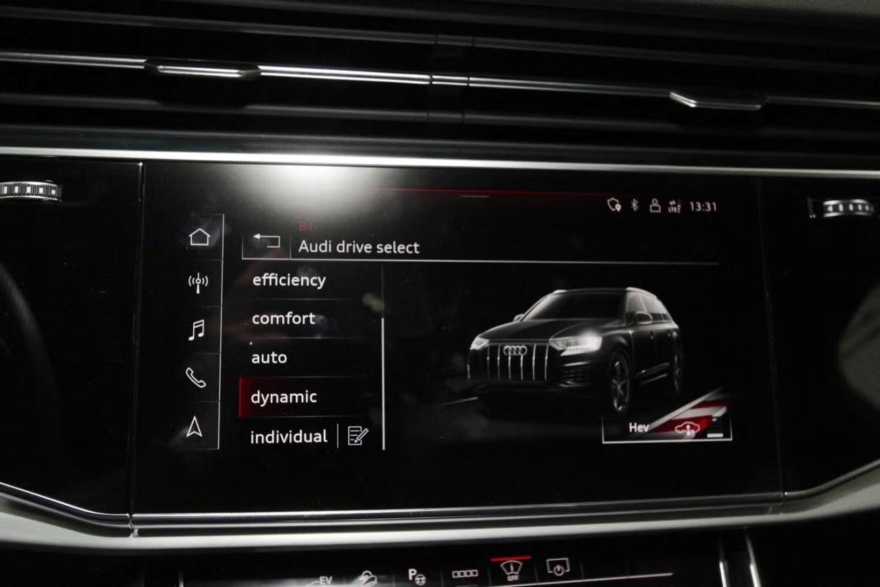 Audi Q7 60 TFSIe quattro S line