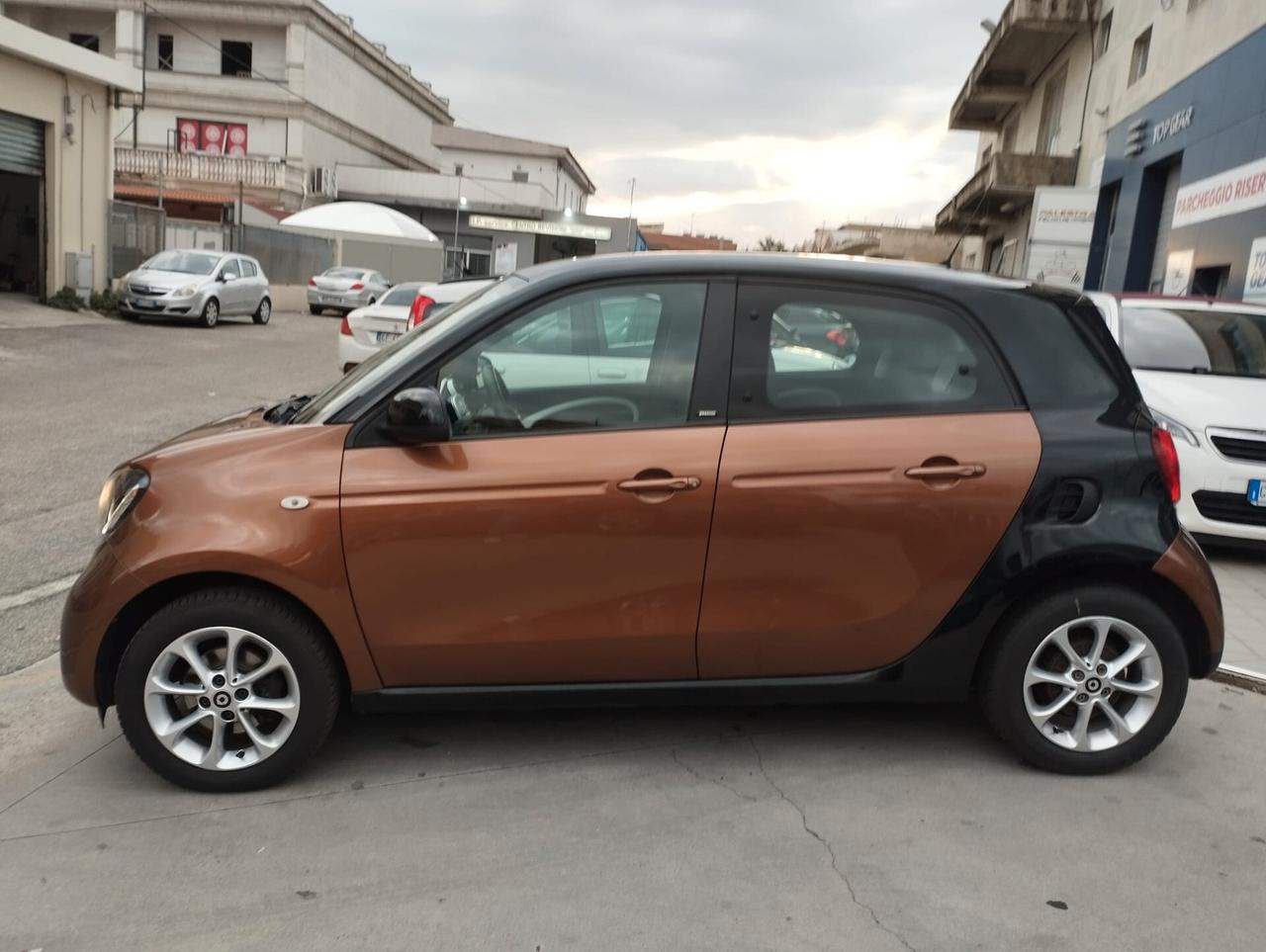 Smart ForFour 70 1.0 Youngster