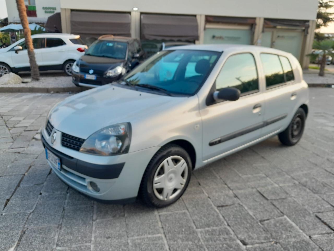 Renault Clio 1.2 16V cat 5 porte Expression*Neopatentati*