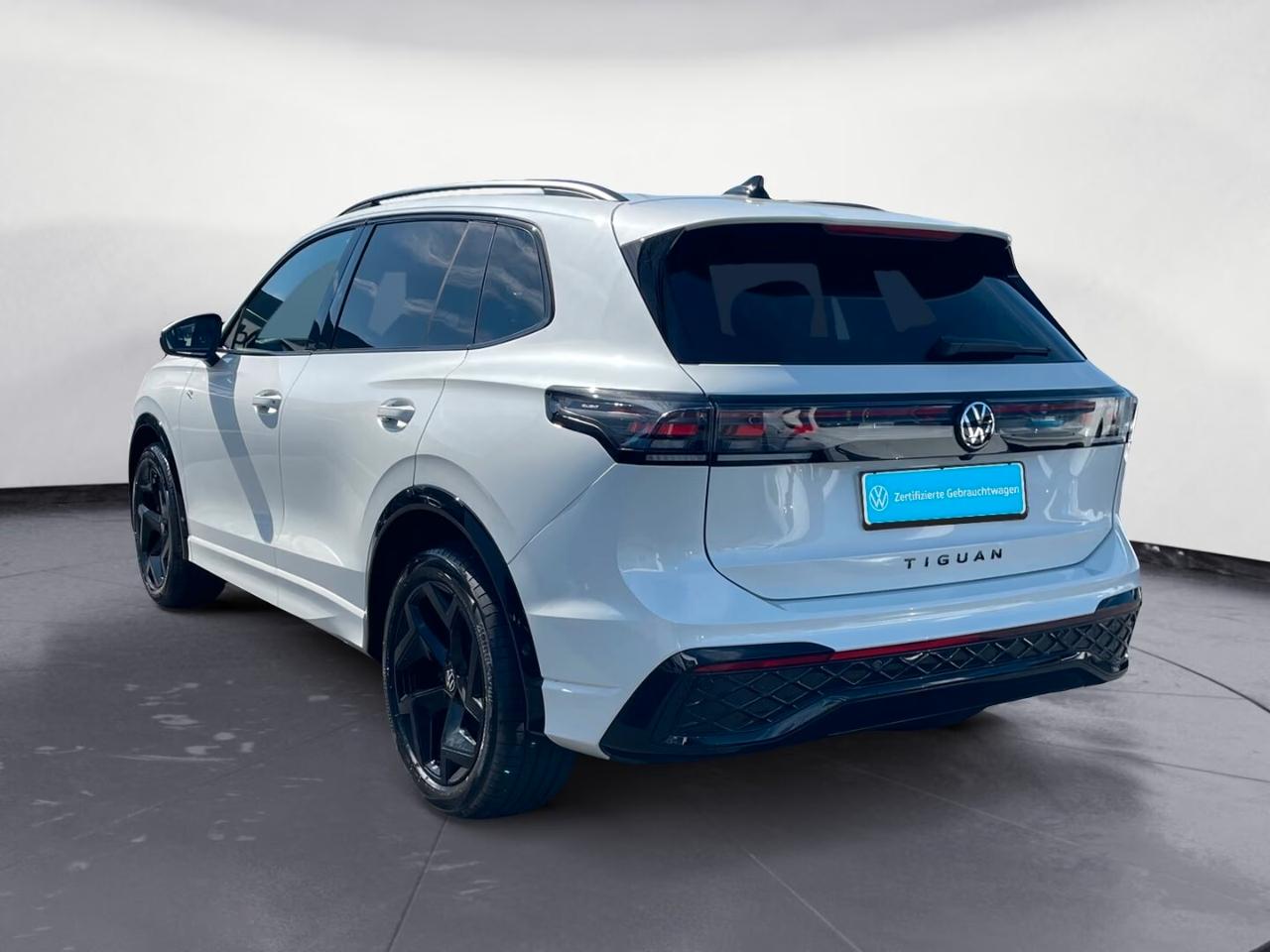 VOLKSWAGEN*TIGUAN*R-LINE*2.0*TDI*150CV*DSG*MATRIX*NAVI*KAMERA*360°*APP*19"*