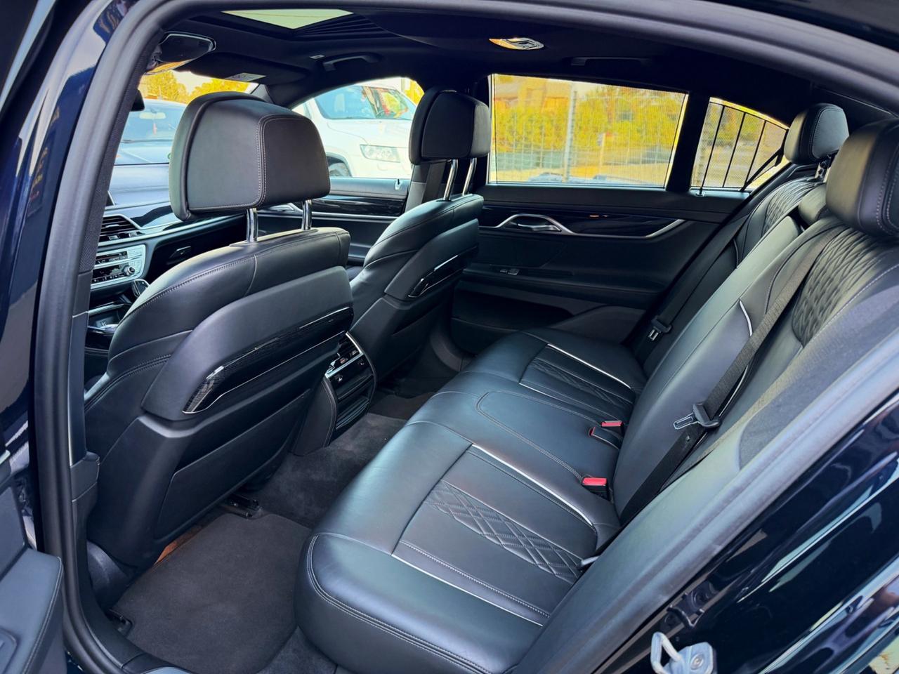Bmw 750 750i xDrive Eccelsa Garanzia 12 Mesi