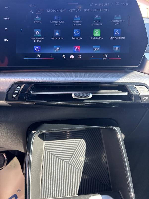 BMW X1 sdrive18d auto LED-NAVI-PELLE-18"