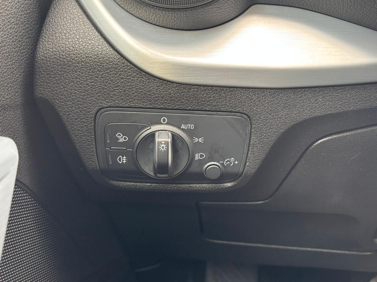 Audi Q2 1.0 TFSI S tronic Business