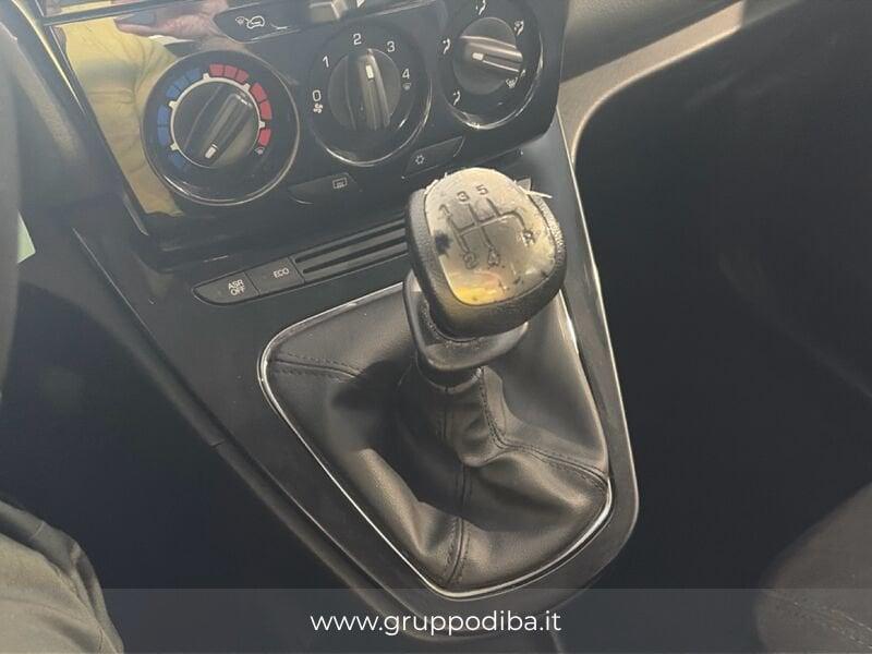 Lancia Ypsilon III 2011 Benzina 0.9 t.air gold s&s 85cv