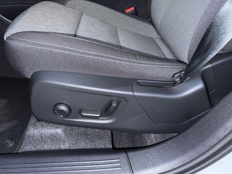 Volvo XC40 B3 automatico Plus Black Edition