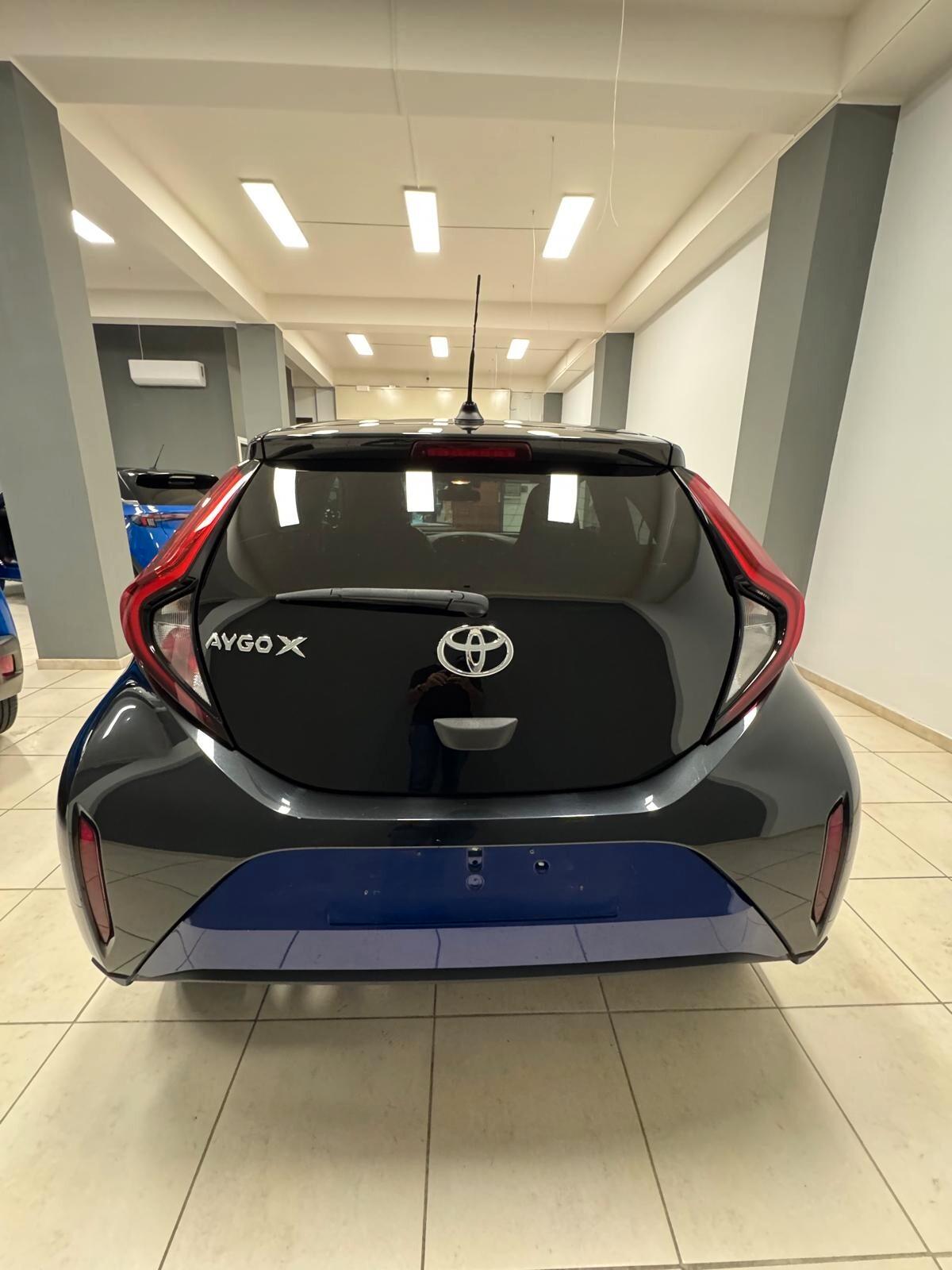 Toyota Aygo X 1.0 VVT-i 72 CV 5 porte Trend Air