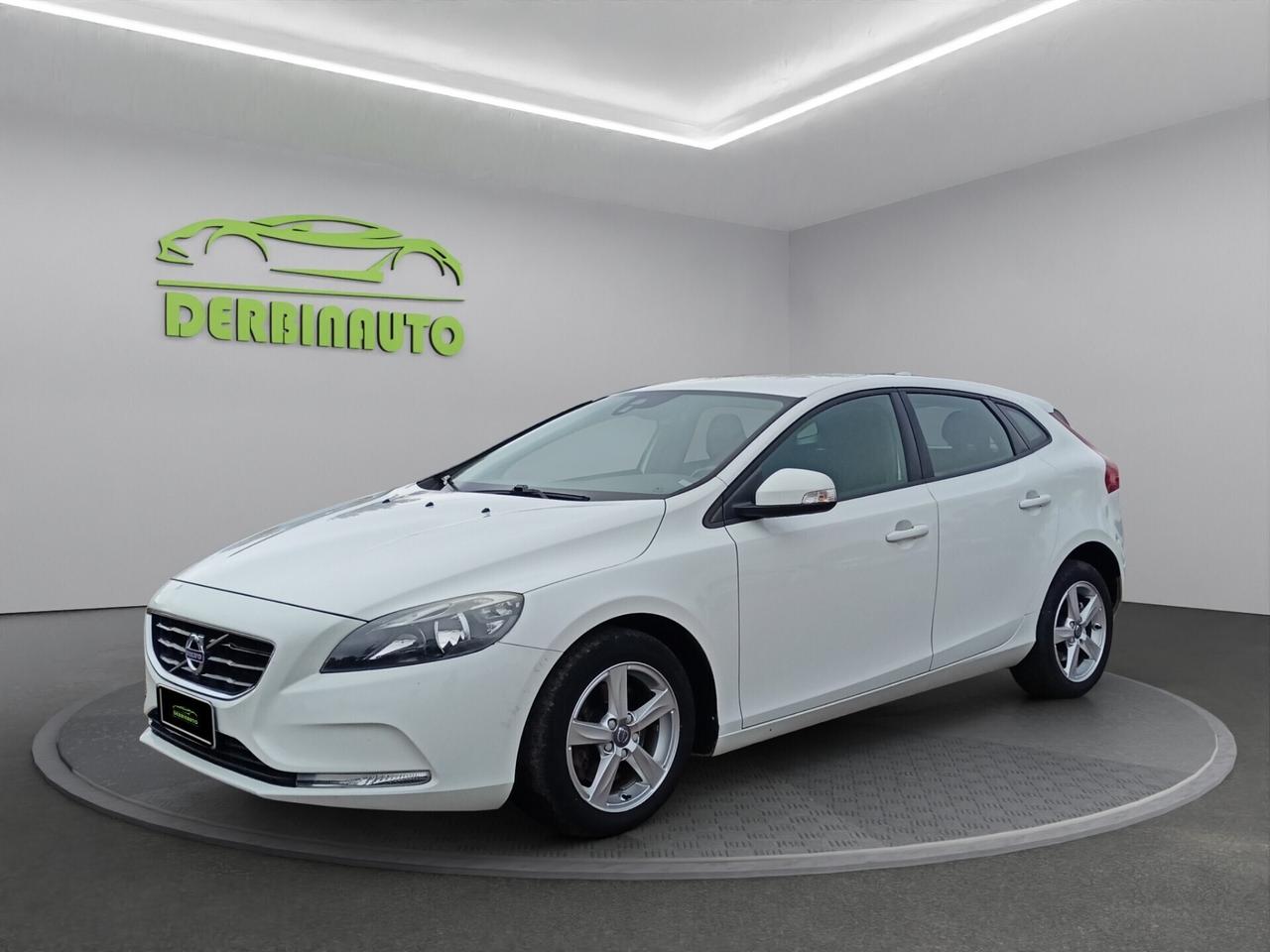 Volvo V40 D2