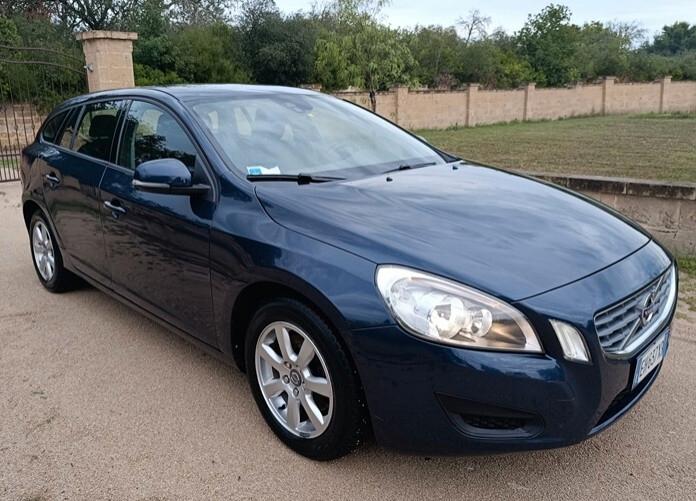Volvo V60 DRIVe SOLO 129000 KM