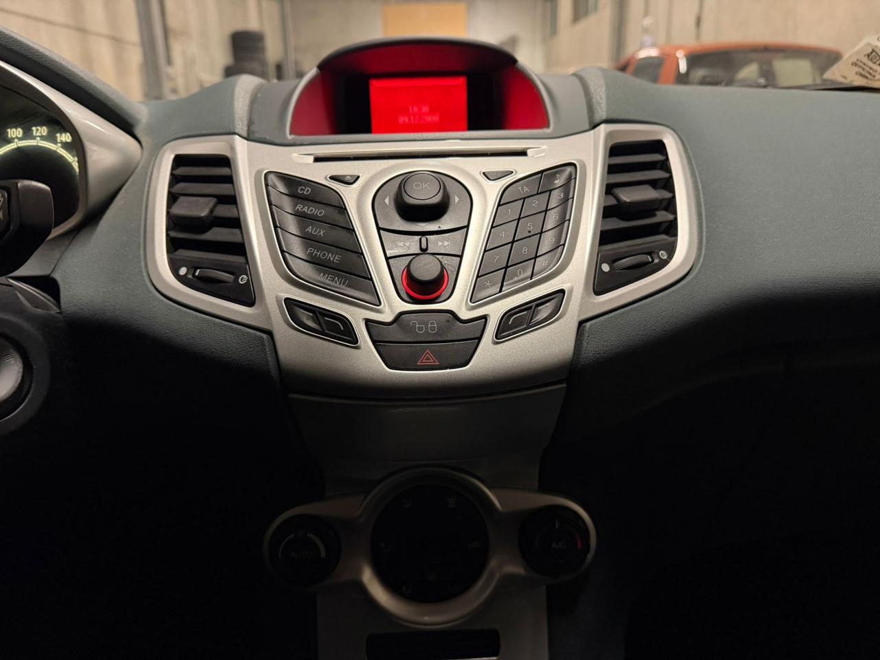 Ford Fiesta 1.4 TDCi 3pTitanium GARANZIA 12 mesi