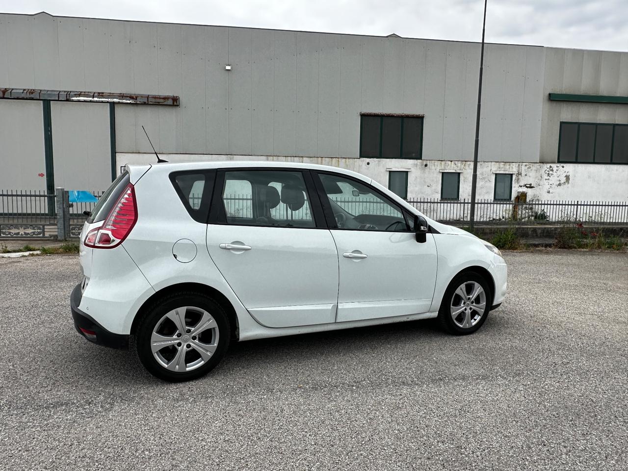 Renault Scenic Scénic X-Mod 1.5 dCi 110CV Attractive
