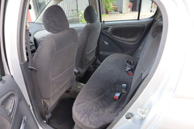 TOYOTA Yaris 1.0i 16V 5 Porte Sol Ideale per NEOPATENTATI