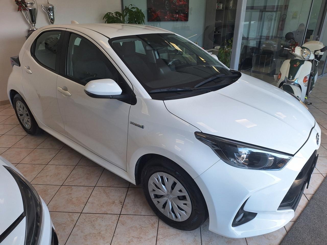 Toyota Yaris 1.5 Hybrid 5 porte Business