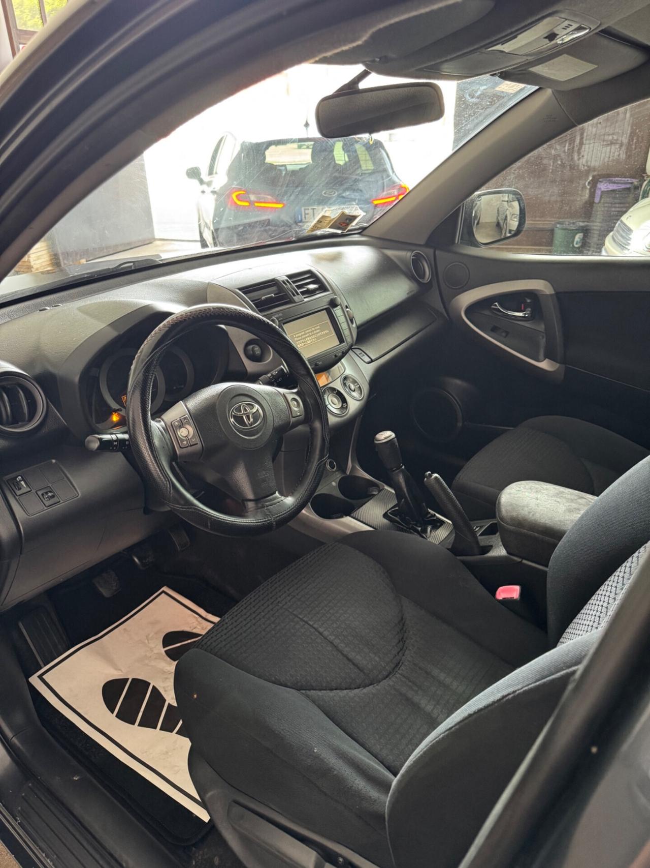 Toyota RAV 4 RAV4 Crossover 2.0 Sol