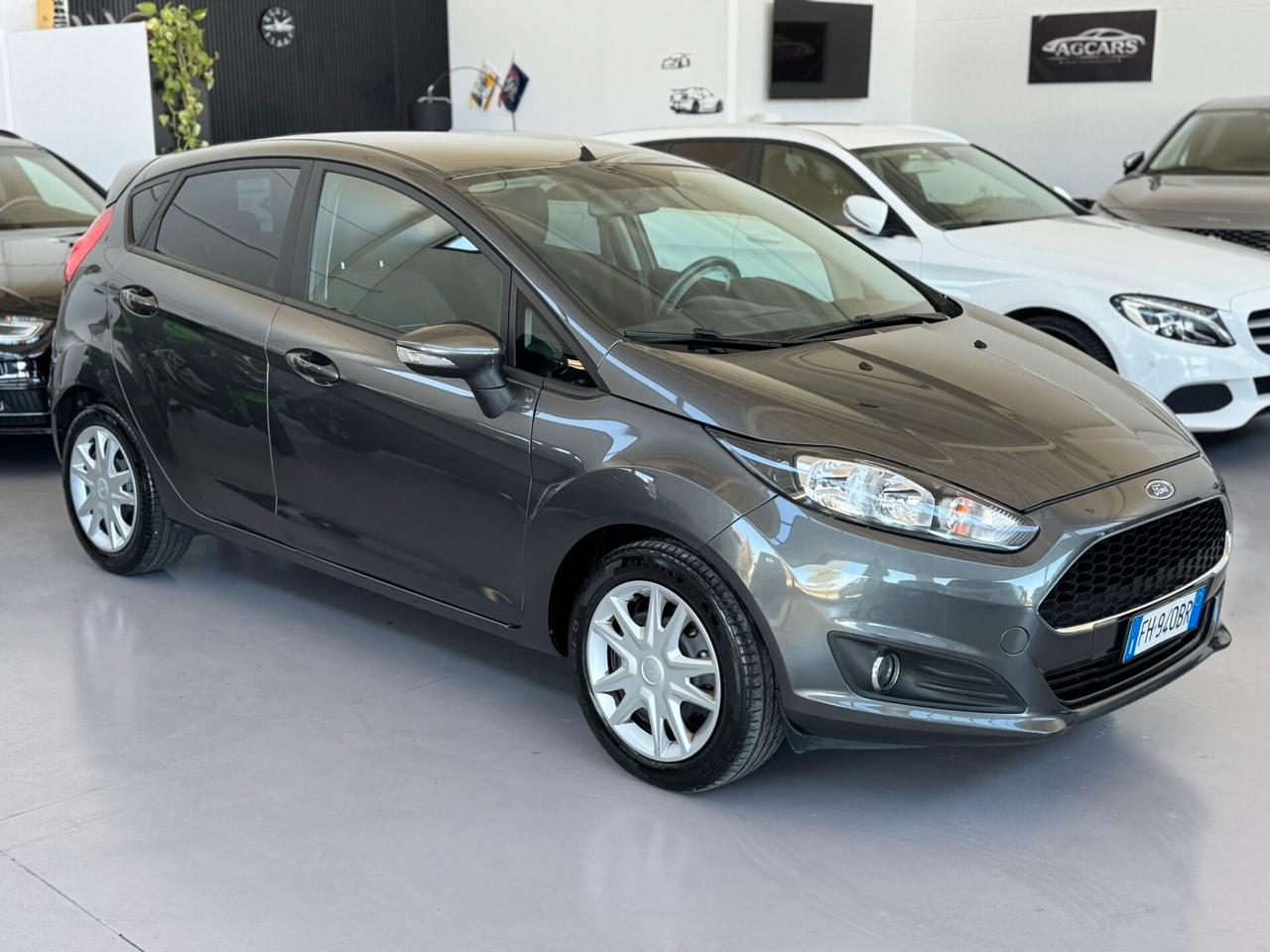 Ford Fiesta 1.0 80CV 5 porte Black & White Edition