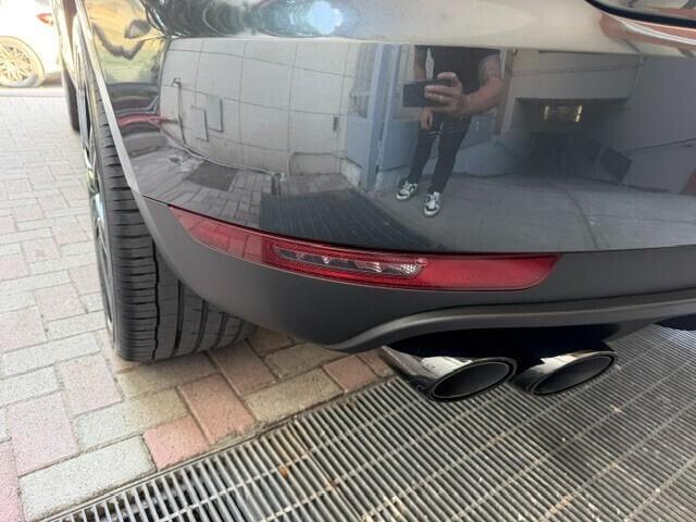 Porsche Macan 2.0 245cv no super bollo!
