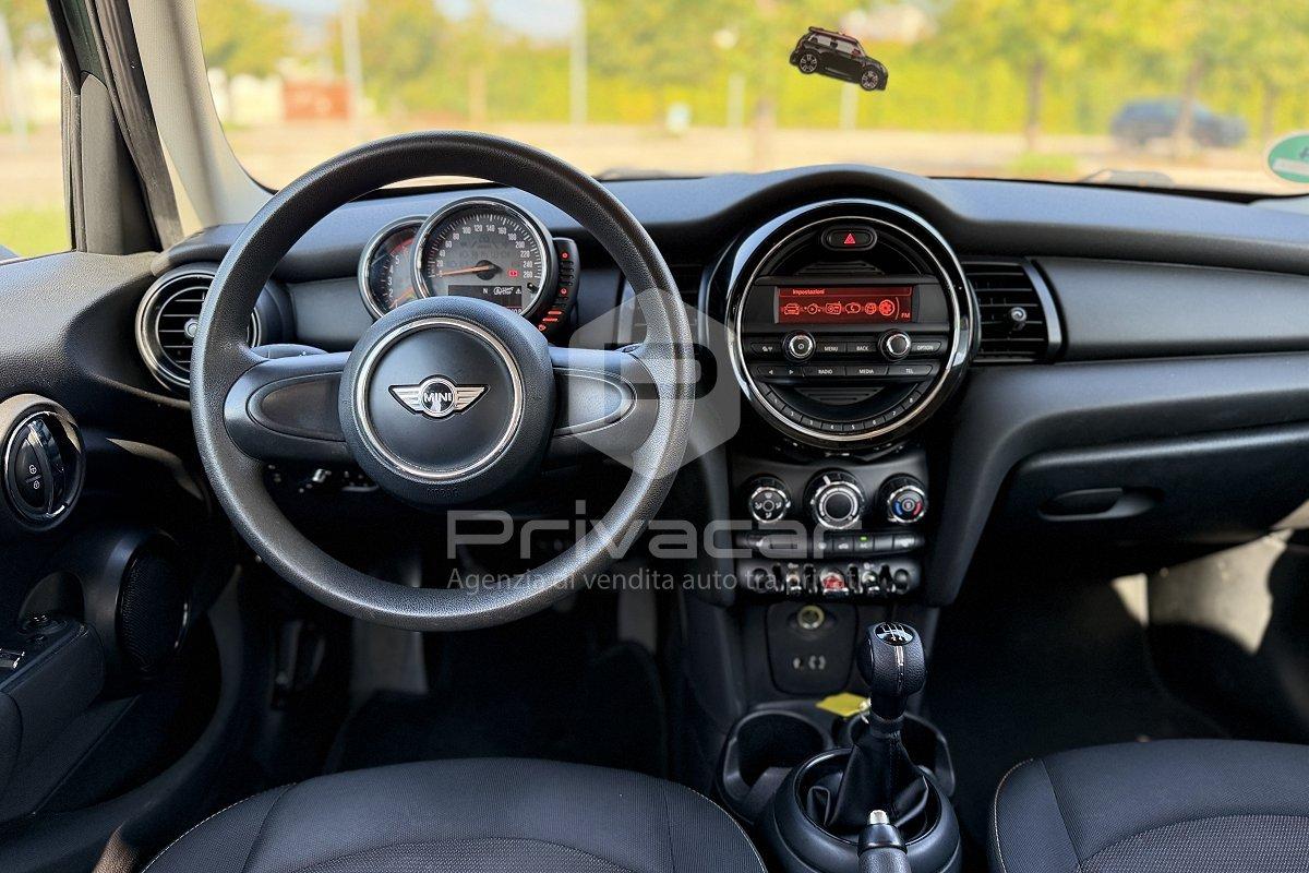 MINI Mini 1.5 Cooper D 5 porte