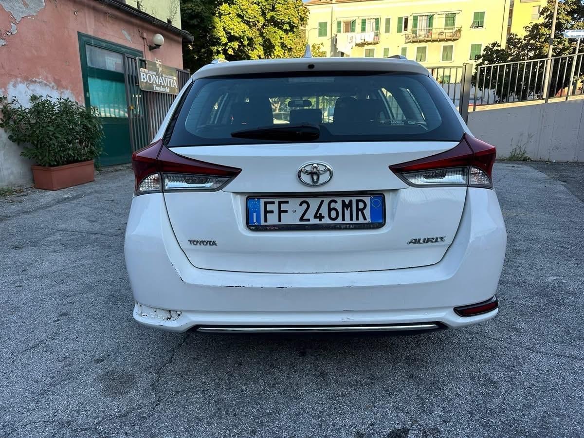 Toyota Auris Touring Sports 1.6 D-4D Lounge