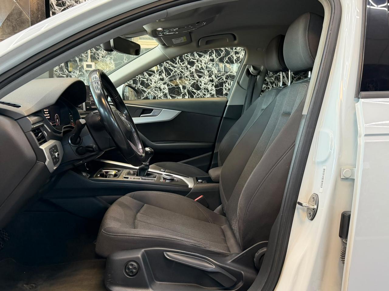 Audi A4 Avant 2.0 TDI 150 CV Business