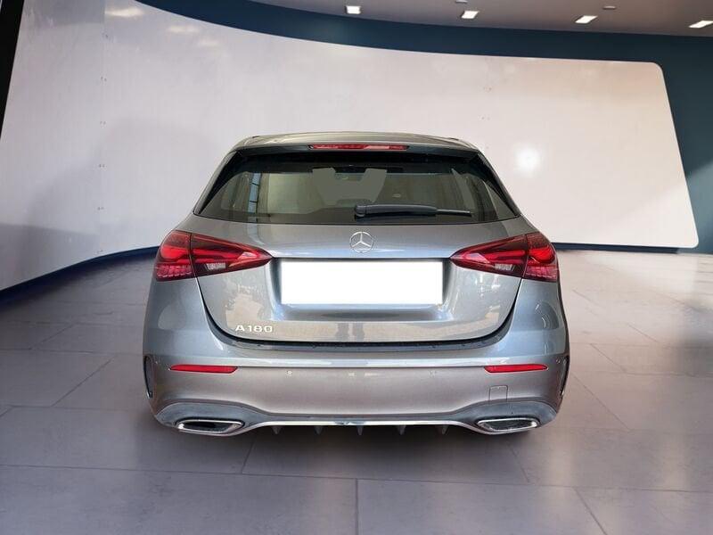 Mercedes-Benz Classe A - W177 2023 A 180 AMG Line Premium auto