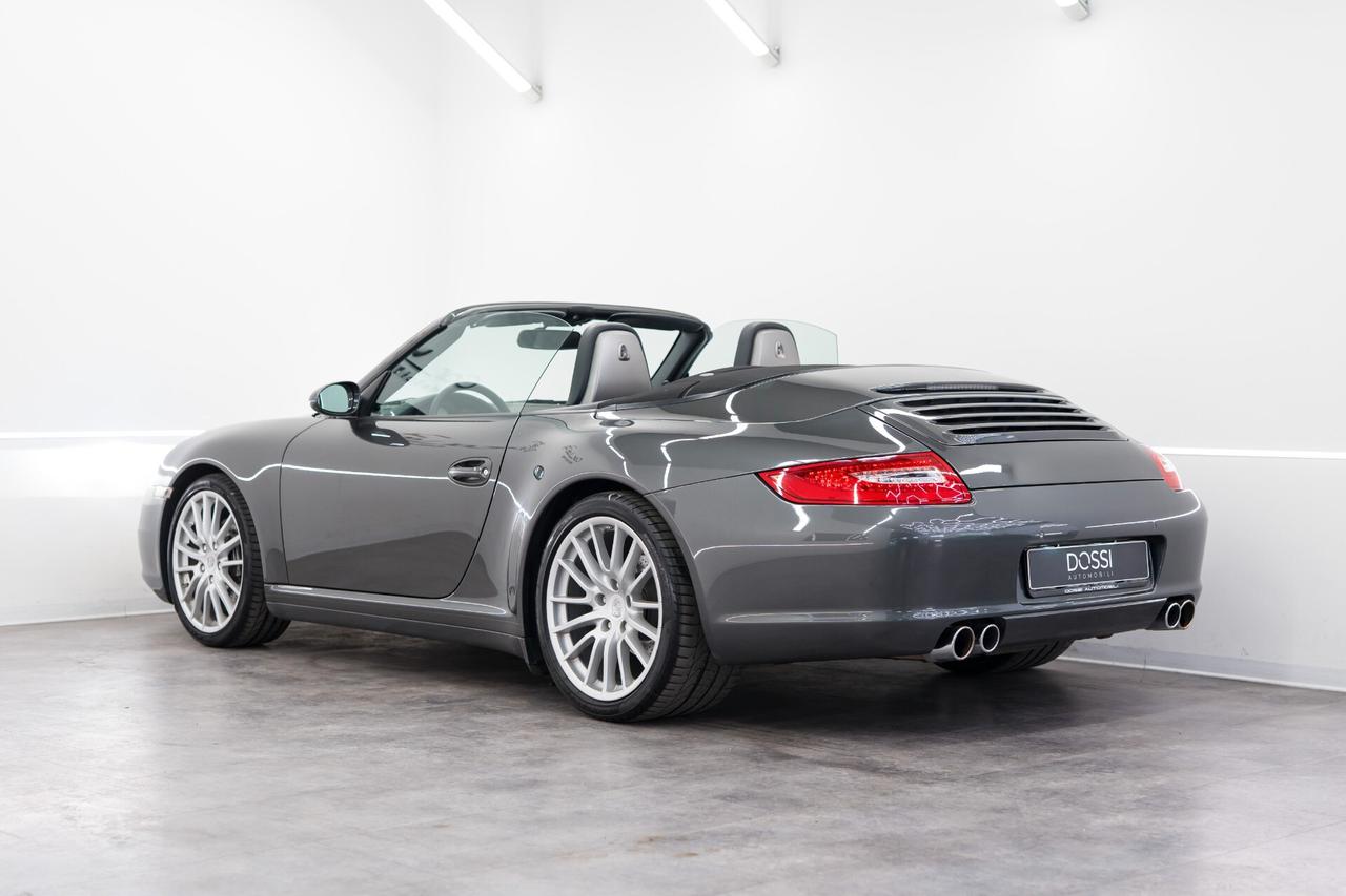 Porsche 911 Carrera 4 Cabriolet