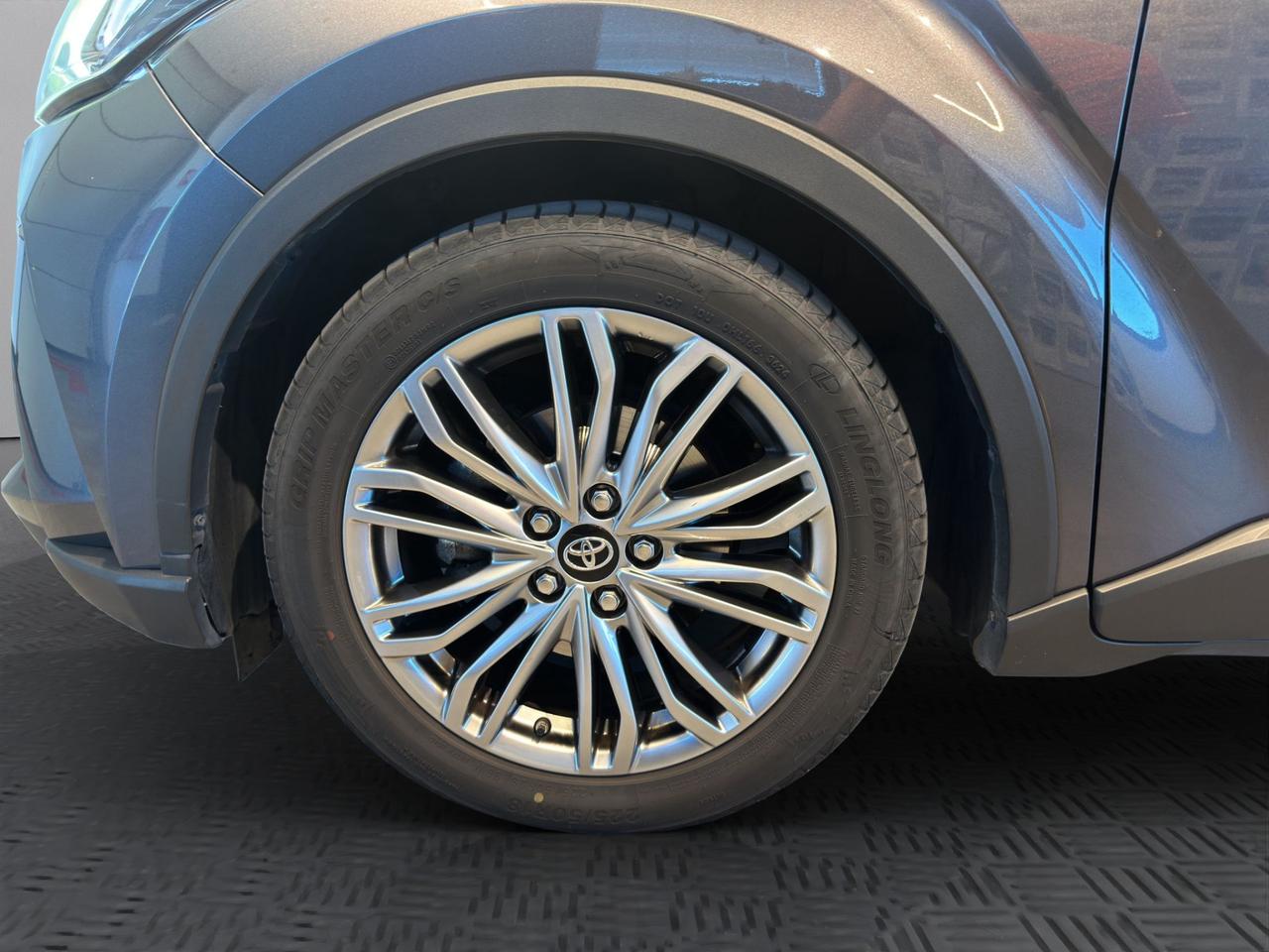 Toyota C-HR 1.8h Lounge e-cvt