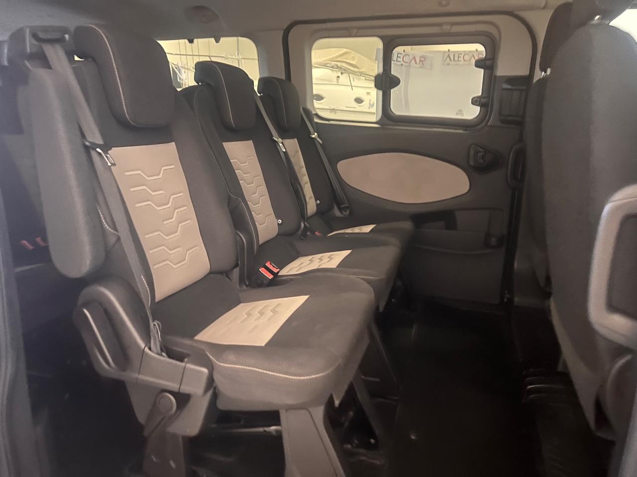 Ford Tourneo Custom 310 2.0 TDCi 170CV PL Titanium 8pti