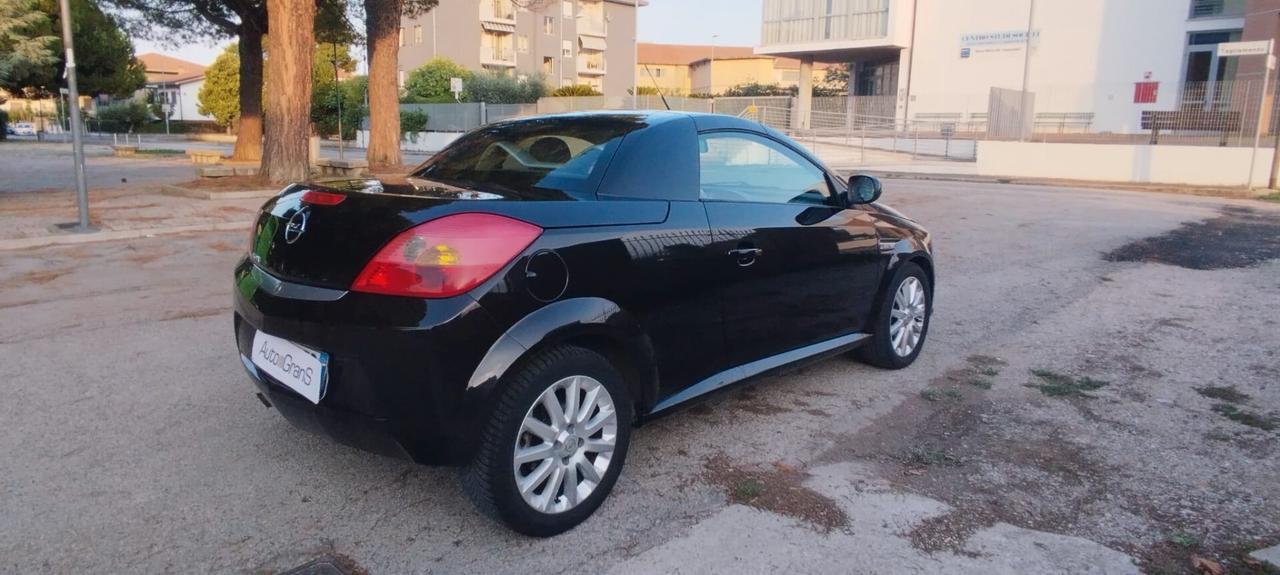 Opel Tigra TwinTop 1.4 16V Sport
