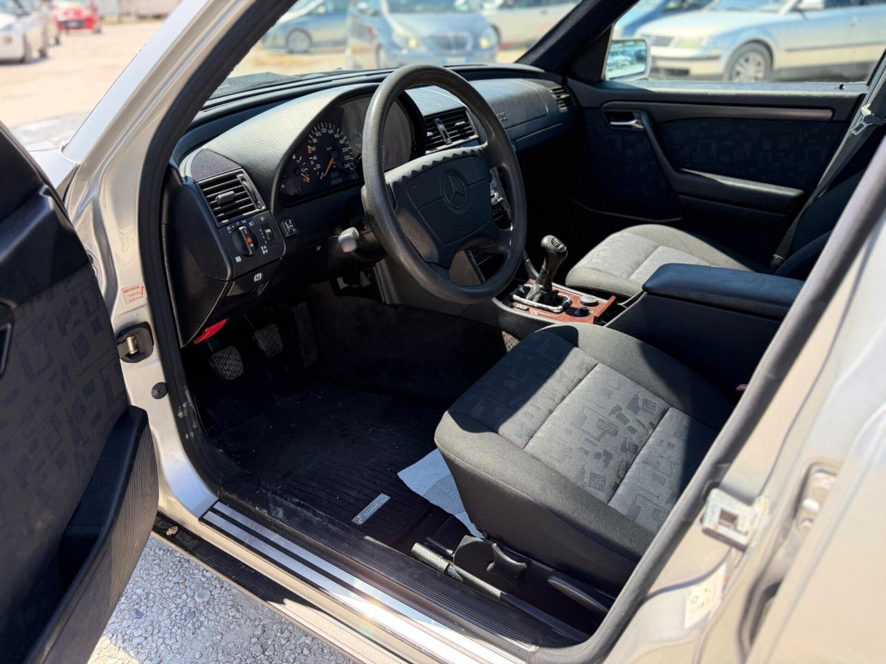 Mercedes-benz C 180 cat Classic GPL