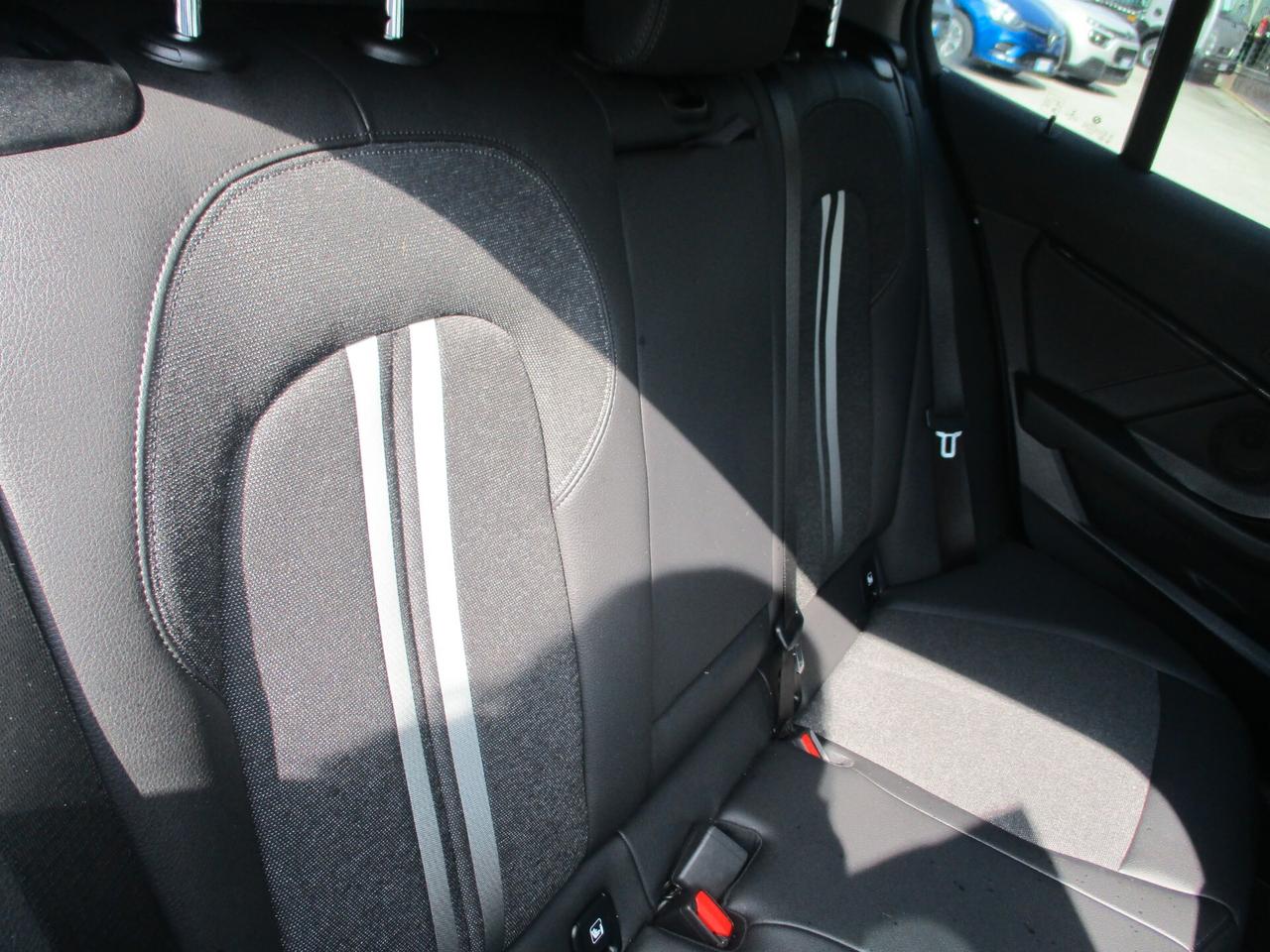 Bmw 116 116d ADVANTAGE 1.5 115 CV E6D NAVI/PDC/LED KM CERT