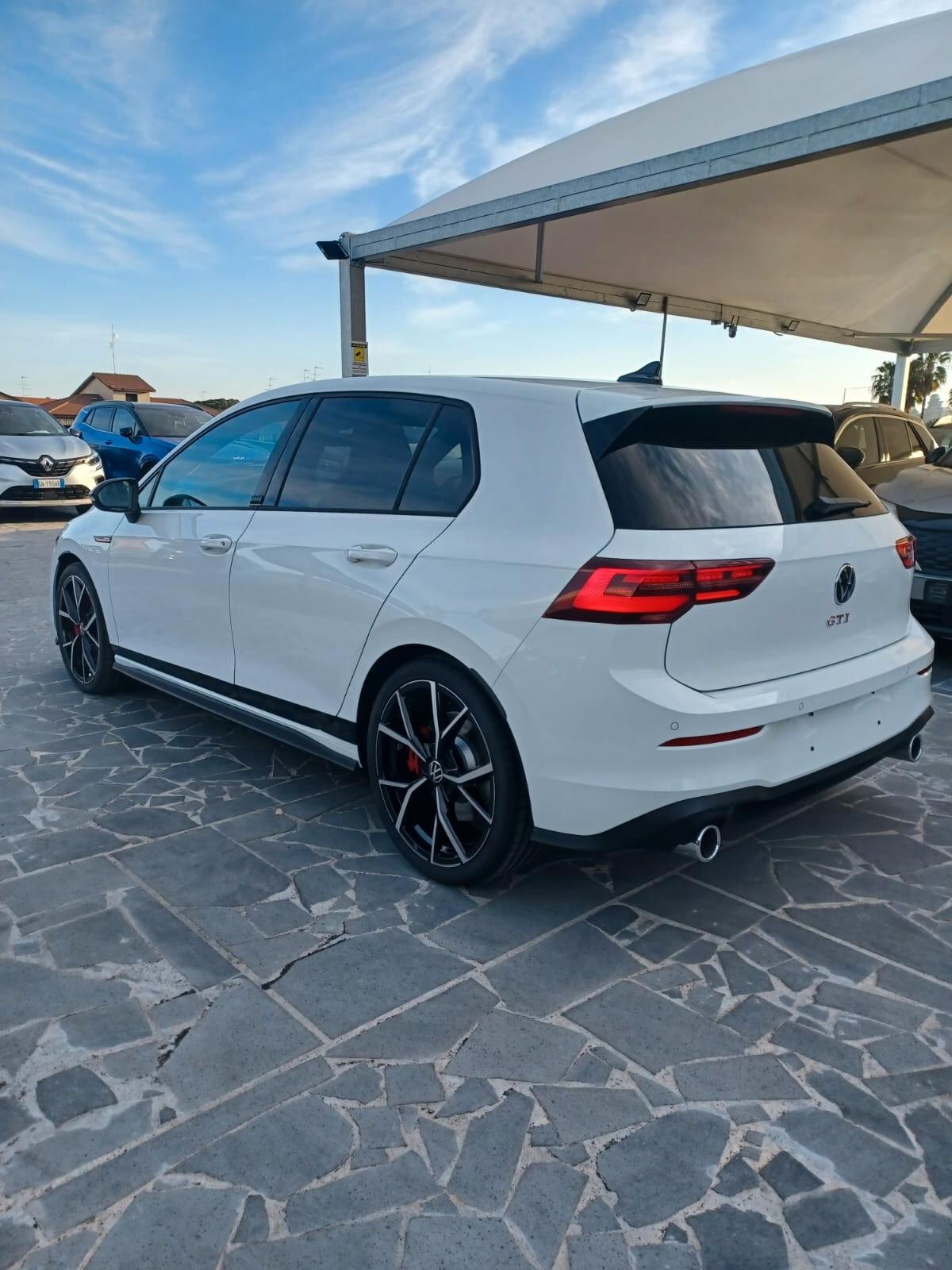 Volkswagen Golf GTI Golf 2.0 TSI GTI MT Ultimate