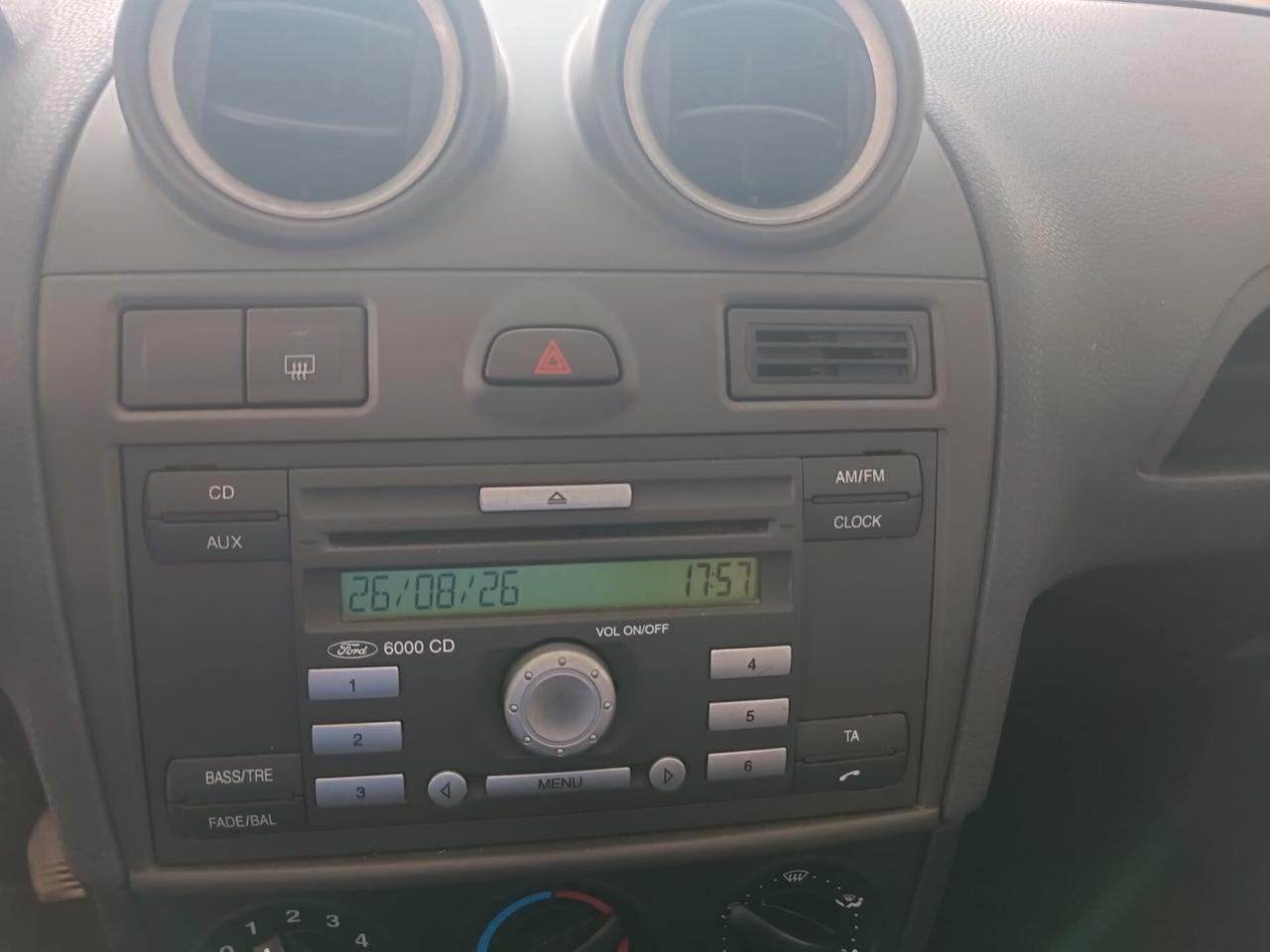 Ford Fiesta 1.2 16V 5p. Ghia