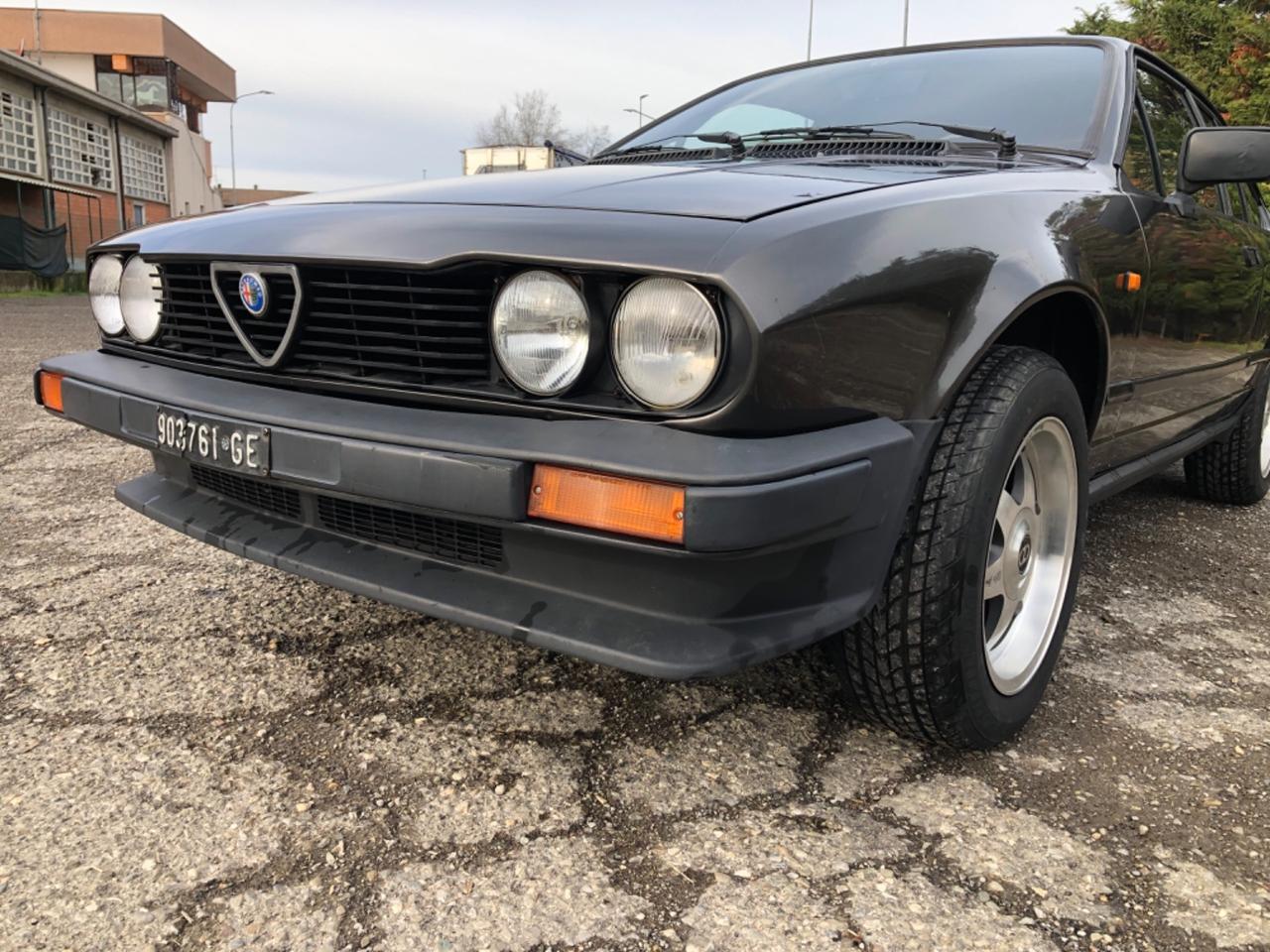 Alfa Romeo Alfetta GTV 2.0