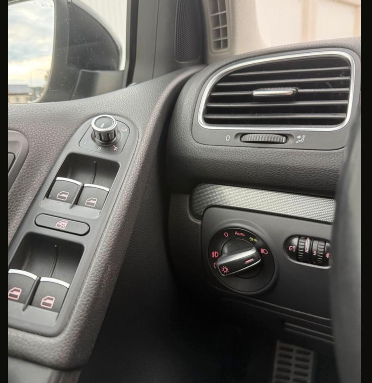 Volkswagen Golf 1.6 TDI DPF 5p. Highline